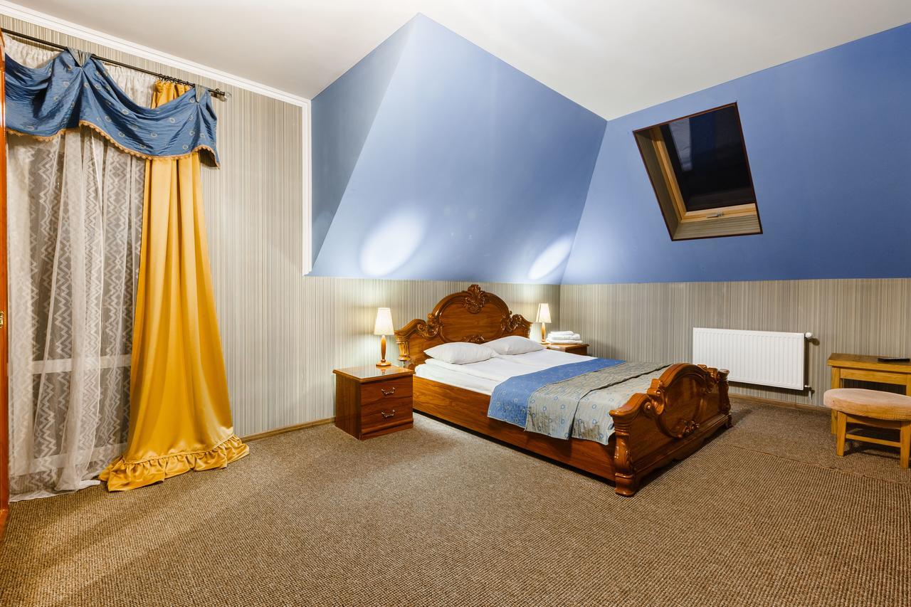 Everest Ivano-Frankivsk Exterior photo